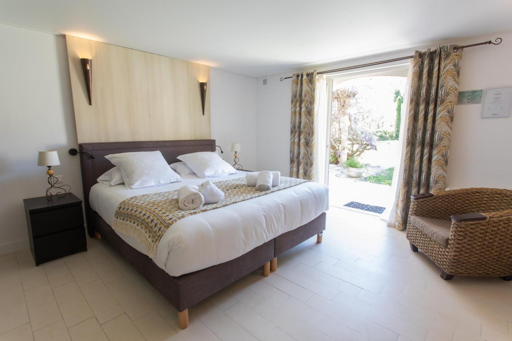 Hotel Le Verger Maelvi Grimaud Esterno foto
