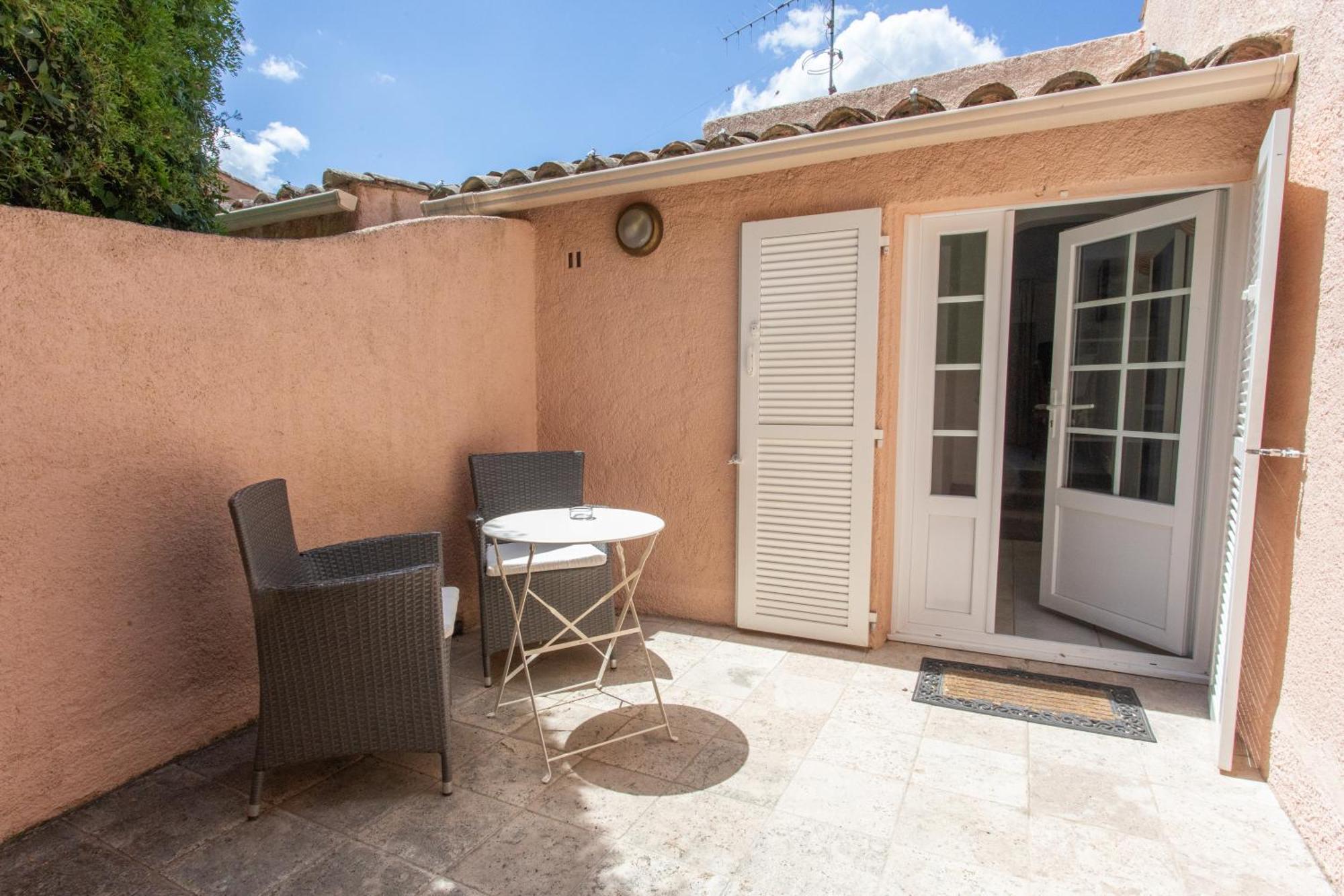 Hotel Le Verger Maelvi Grimaud Esterno foto
